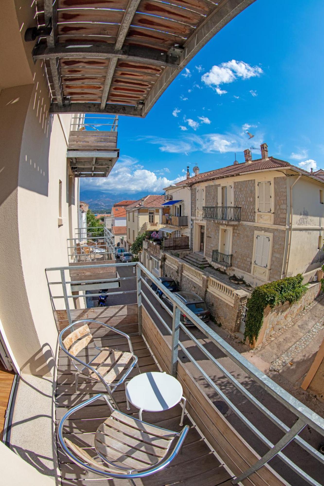 Hôtel Méditerranée Calvi  Esterno foto