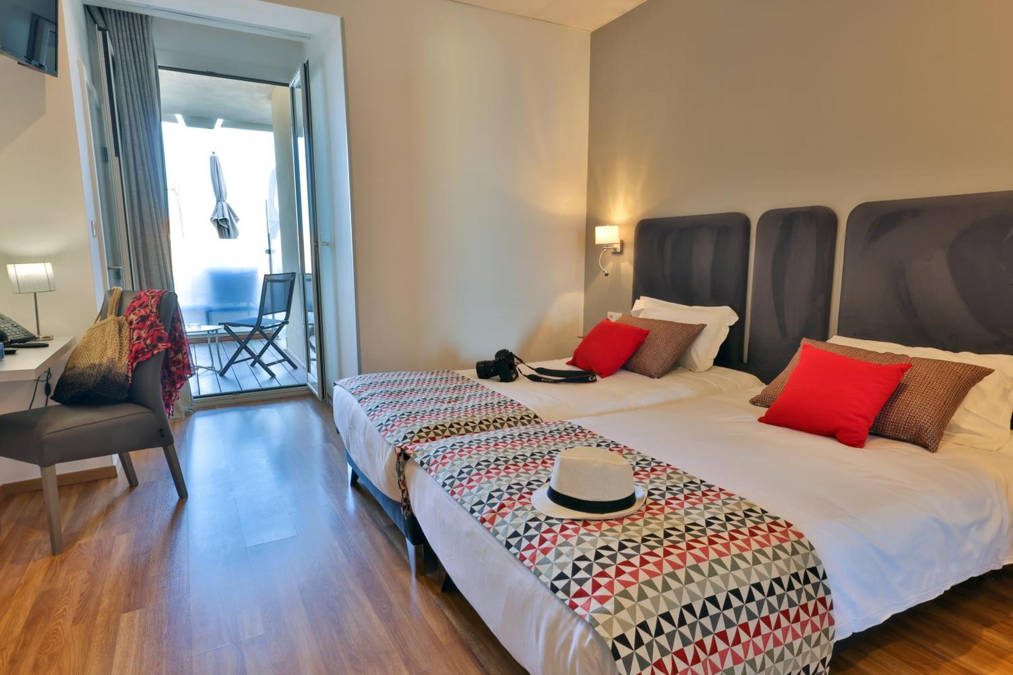 Hôtel Méditerranée Calvi  Esterno foto